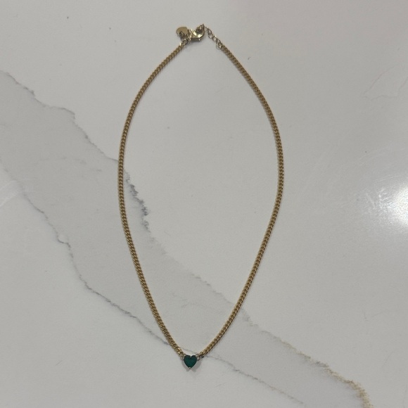 GREEN Heart Emerald Necklace - Picture 4 of 5